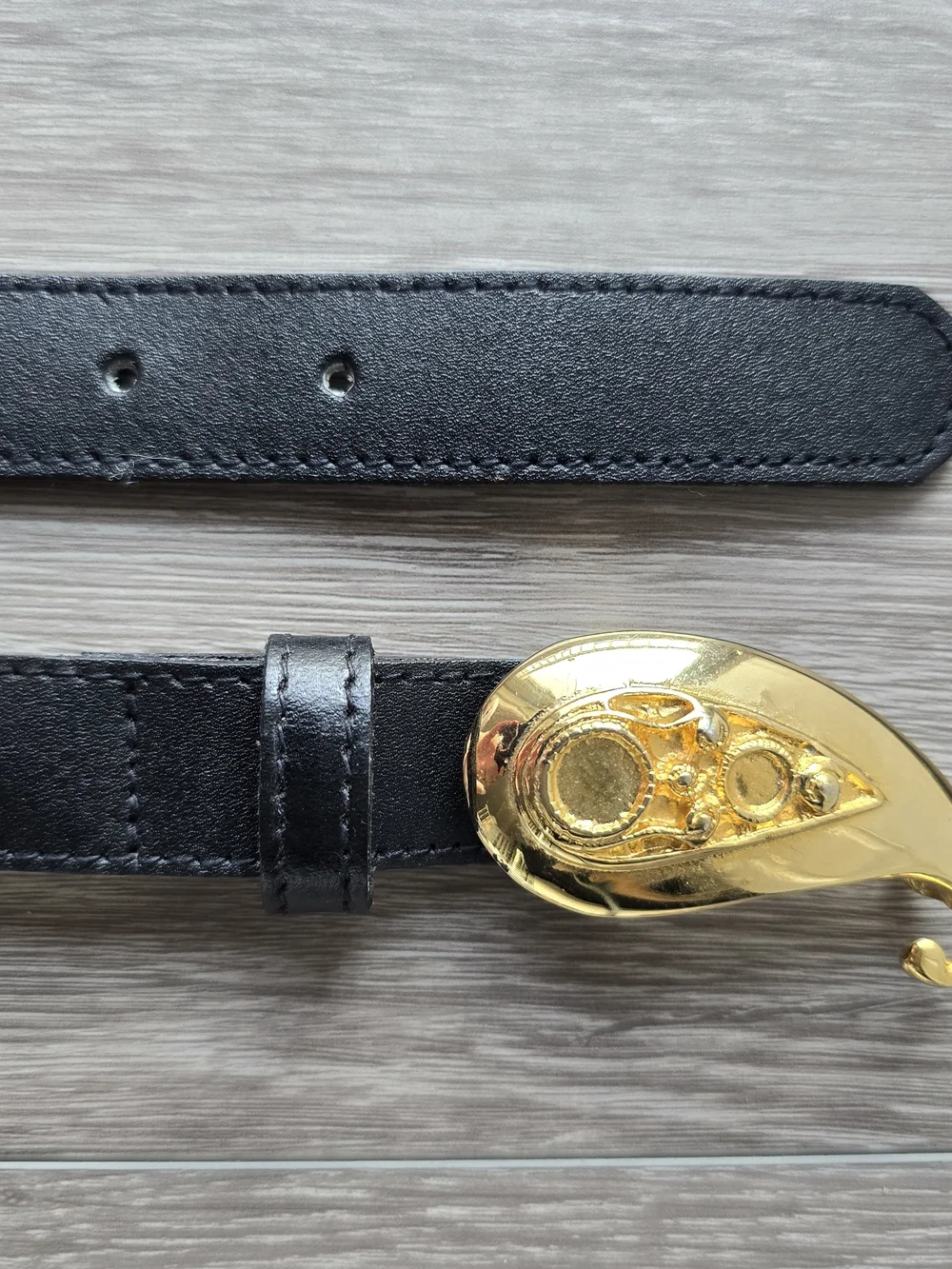 Vintage Gorbani Black Leather Belt Gold Paisley Hook Buckle Statement Sz M 90s